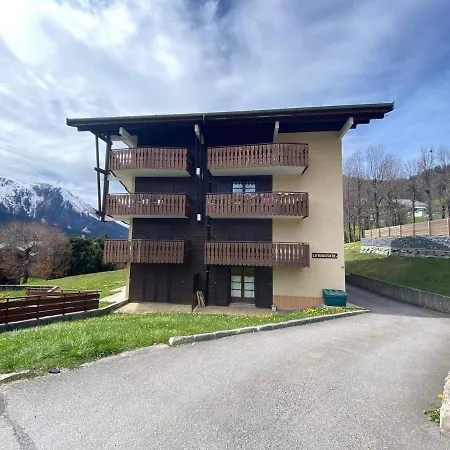 Avec Terrasse, Casier A Skis Et Parking Couvert - Fr-1-693-25 *