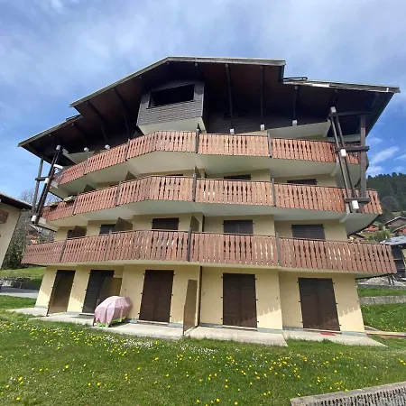 Avec Terrasse, Casier A Skis Et Parking Couvert - Fr-1-693-25 דירה *