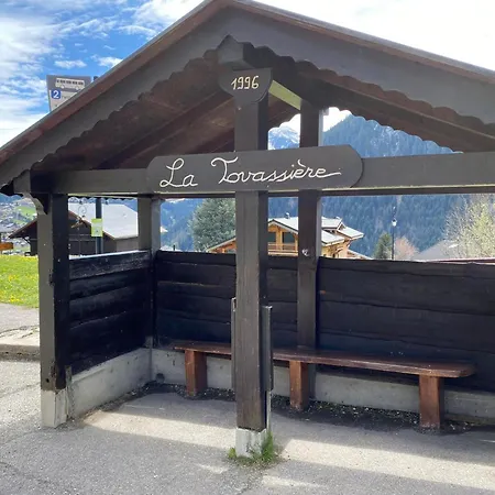 דירה Avec Terrasse, Casier A Skis Et Parking Couvert - Fr-1-693-25